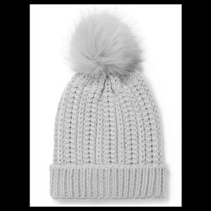 EVER NEW Tara Faux Fur Pom Beanie in Grey (BRAND NEW)